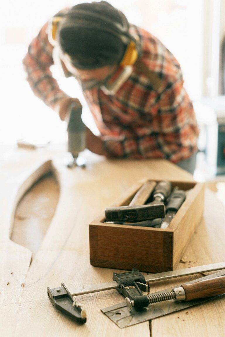 PLOMBERIE — Dépannage, Installation et Entretien – Salle de bain & WC
